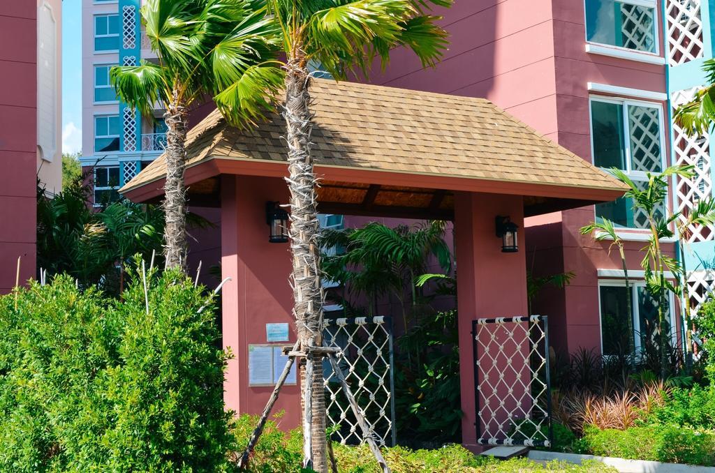 Grand Caribbean Resort Jomtian Pattaya Exterior photo
