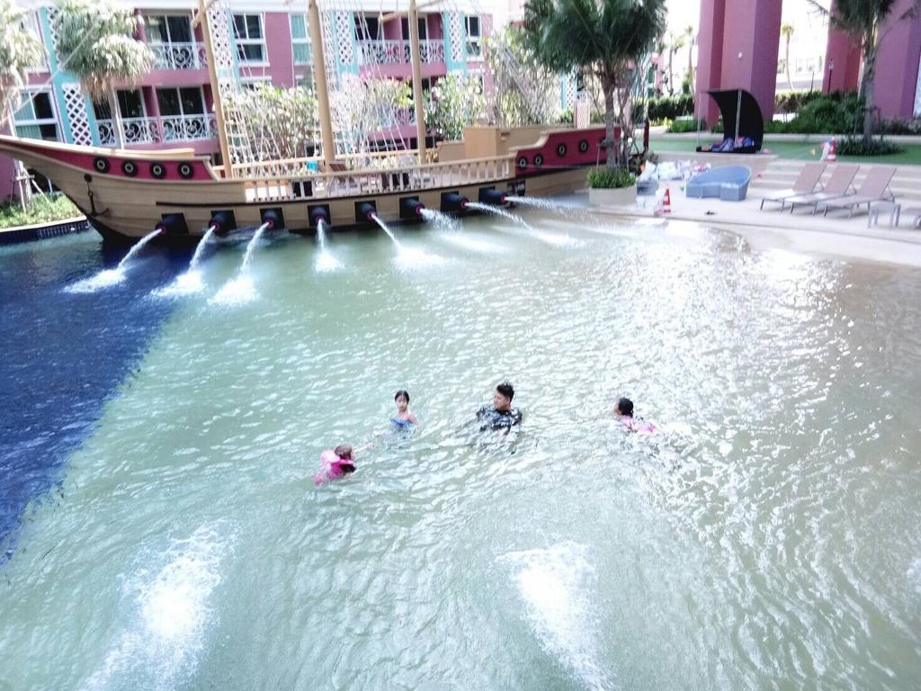Grand Caribbean Resort Jomtian Pattaya Exterior photo